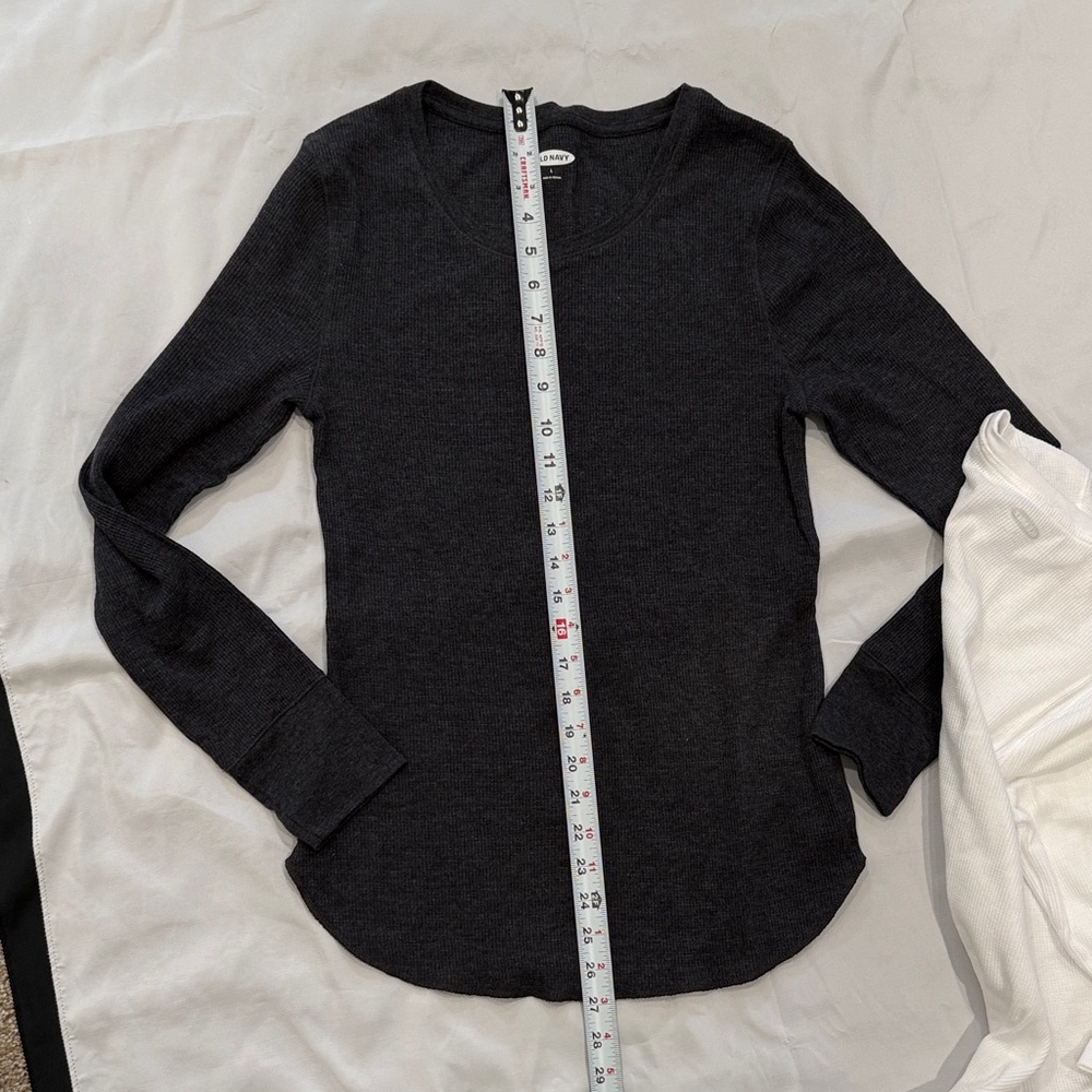Bundle of Two Old Navy Thermal Long Sleeve Shirts—Charcoal and White—Large - Picture 10 of 13
